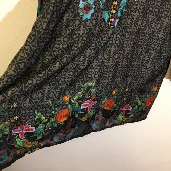 Johnny Was Kennedy Silk Embroidered Tunic Top Blouse Dragons Floral Artsy (IB) - Picture 9 of 16